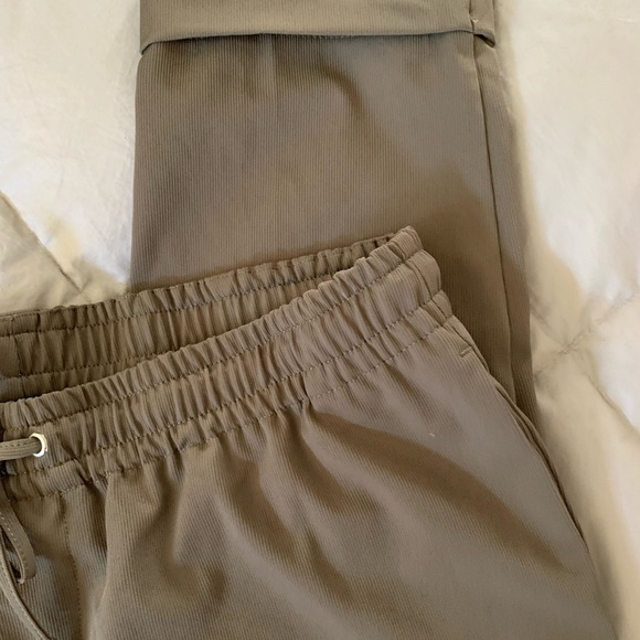 Zara Army Green Cuffed Drawstring Pants - Picture 3 of 11